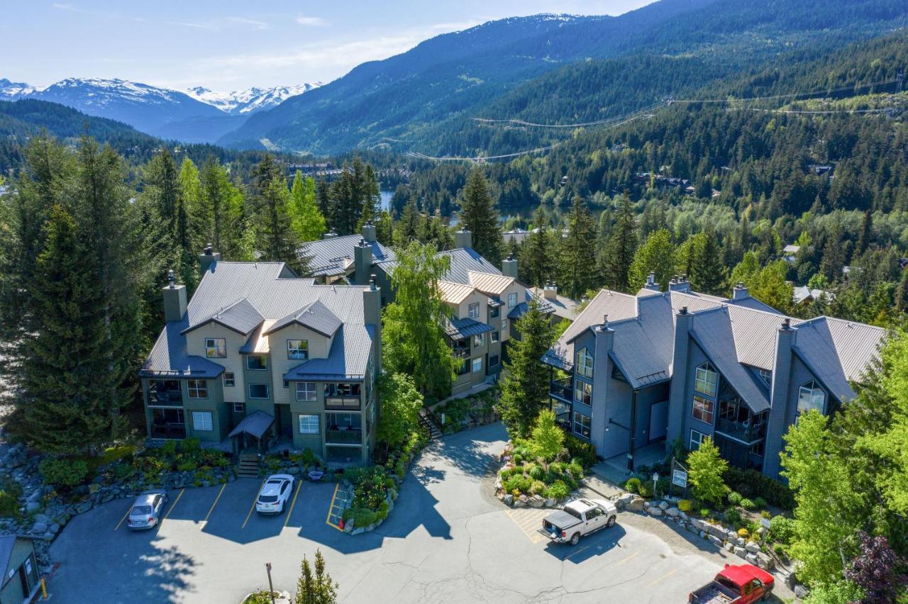 Powderview 12 By Whistler Premier Apartment Exterior photo